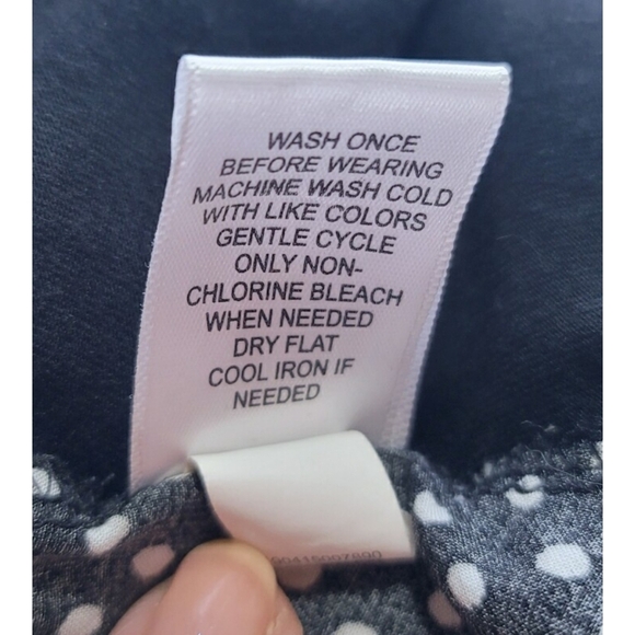 Croft & Barrow Black and Polka-dot Tee size XL - Picture 6 of 6